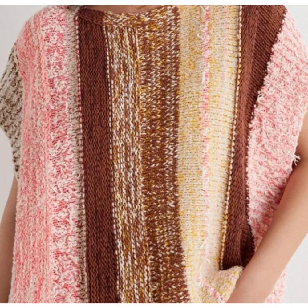 by ANTHROPOLOGIE Textured Poncho BOHO Sweater Top Size Small - Picture 3 of 9
